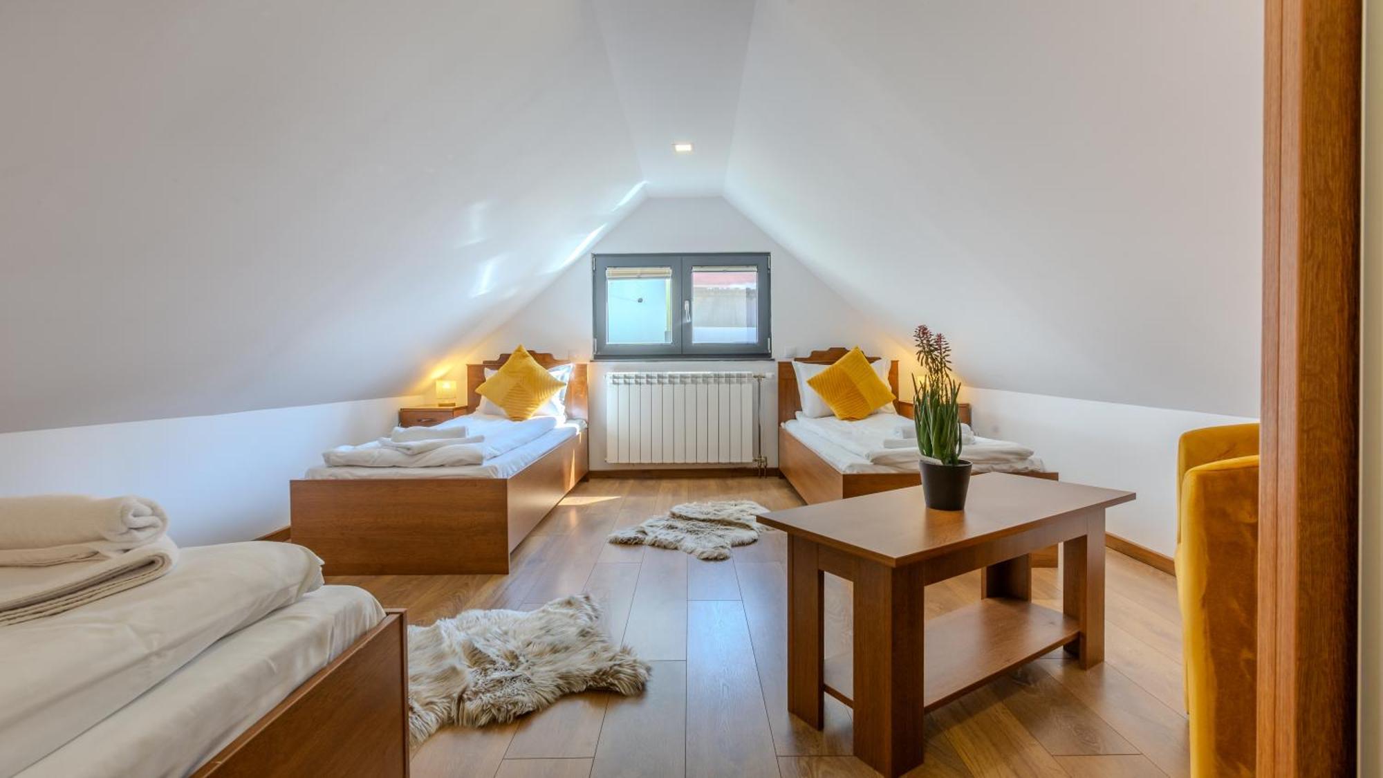 Sun Villas Accommodation Brasov Ngoại thất bức ảnh