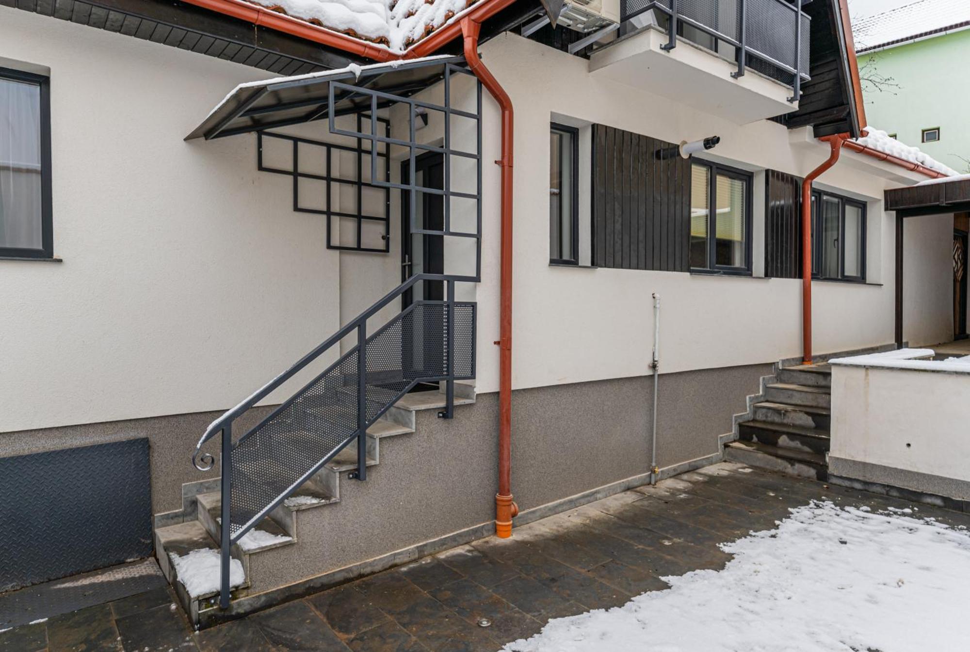 Sun Villas Accommodation Brasov Ngoại thất bức ảnh