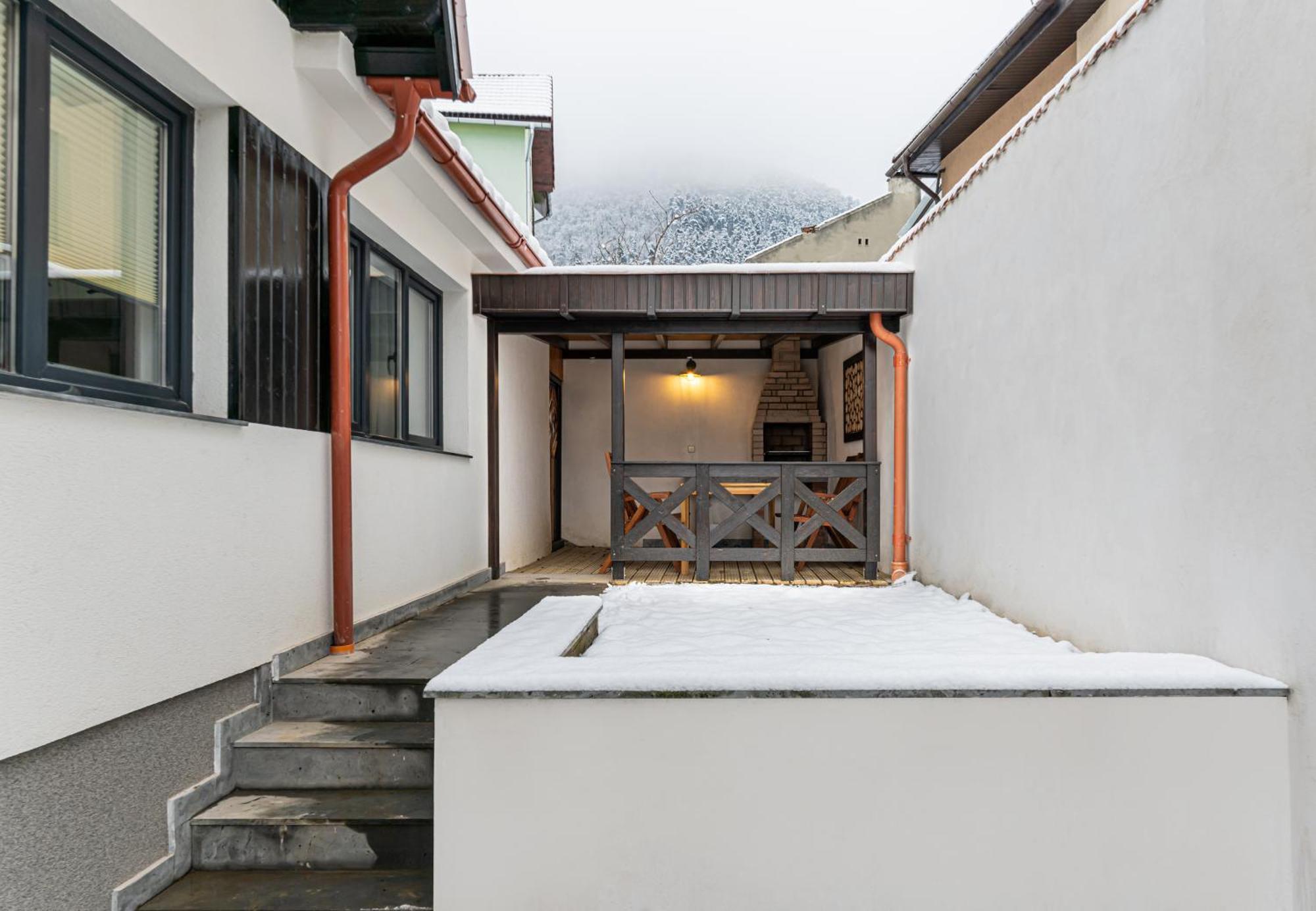 Sun Villas Accommodation Brasov Ngoại thất bức ảnh